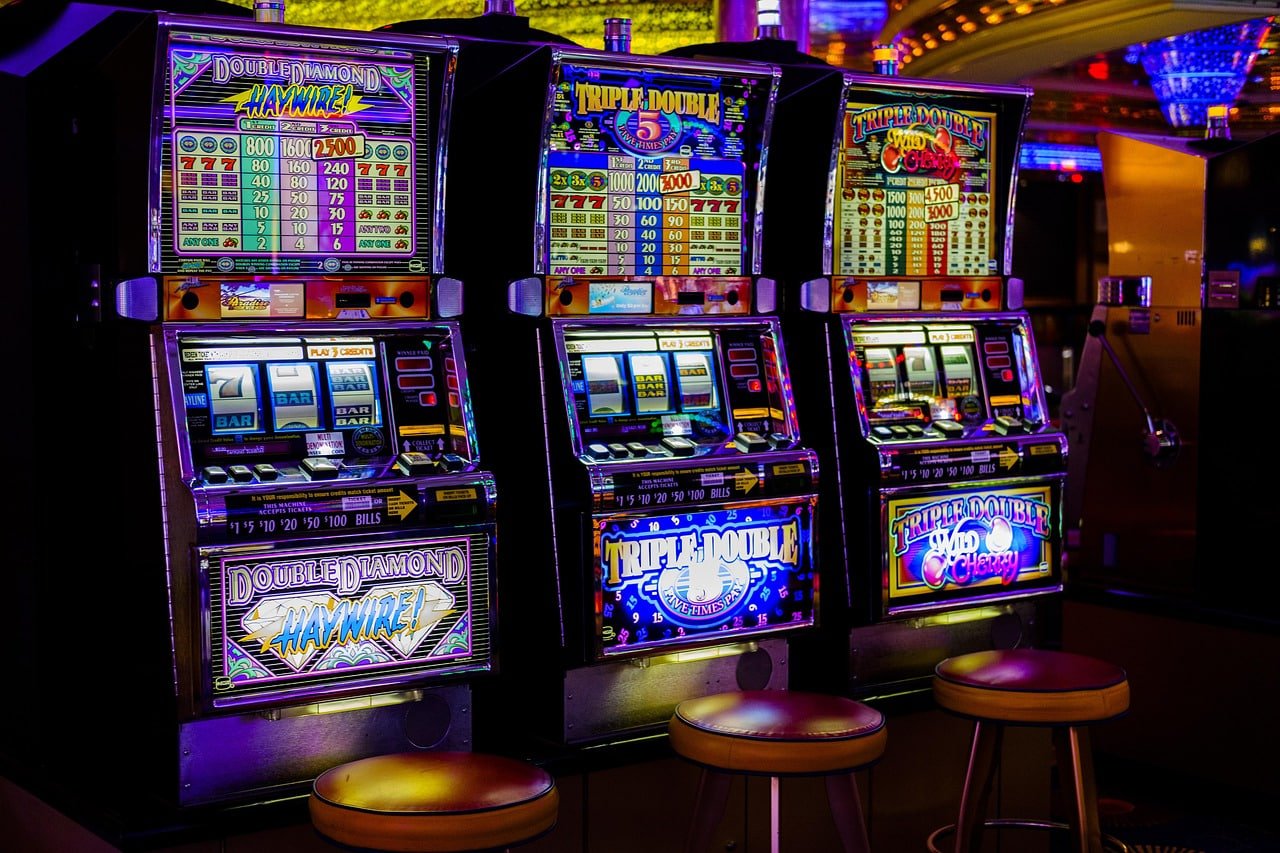 ph bingo game lobby showing slots and table game categories on mobile screen